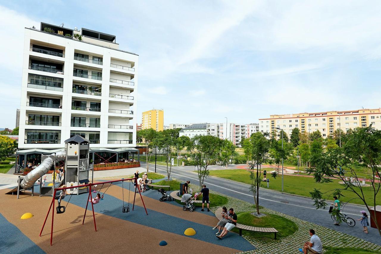 Modern Apartment Near The City Centre Urban Bratislava Exterior photo